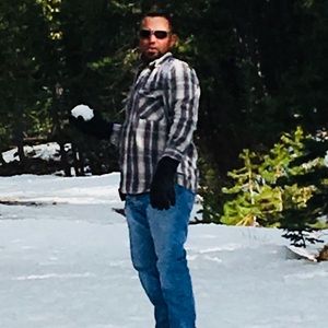 Meet your Posher, Cameron